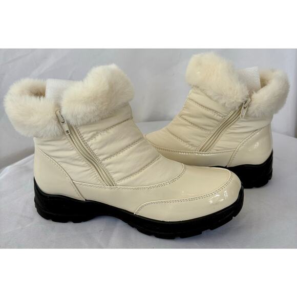 easy street Shoes - Easy Street Easy Dry by Frosty Waterproof Boots Winter White Size 7M NWT
